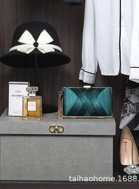 售楼tb-64221处欧式板房装衣帽间装饰装衣软服衣柜摆样件套展示道