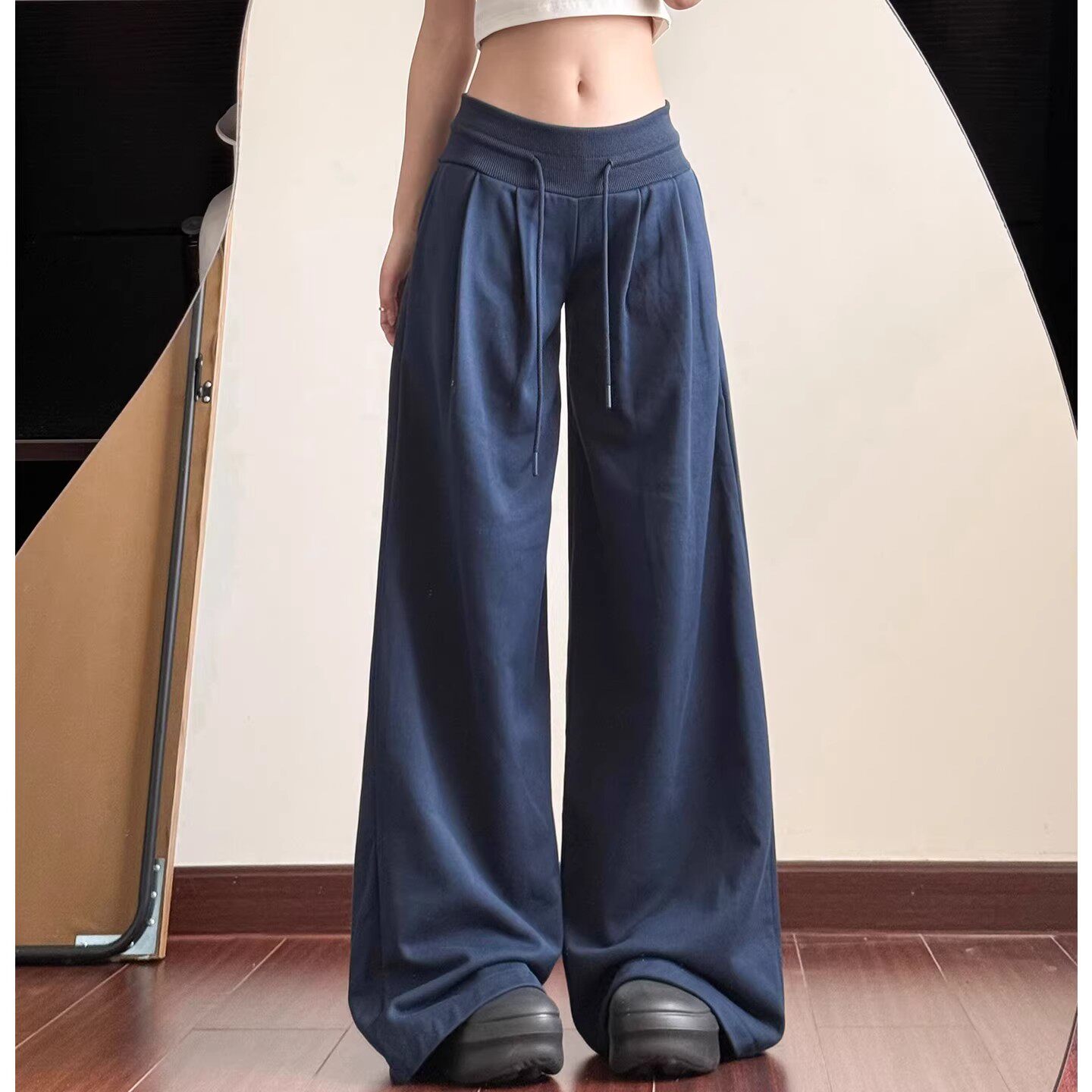 韩式藏青色运动裤女春季2026新款低腰宽松显瘦舒适休闲直筒阔腿裤