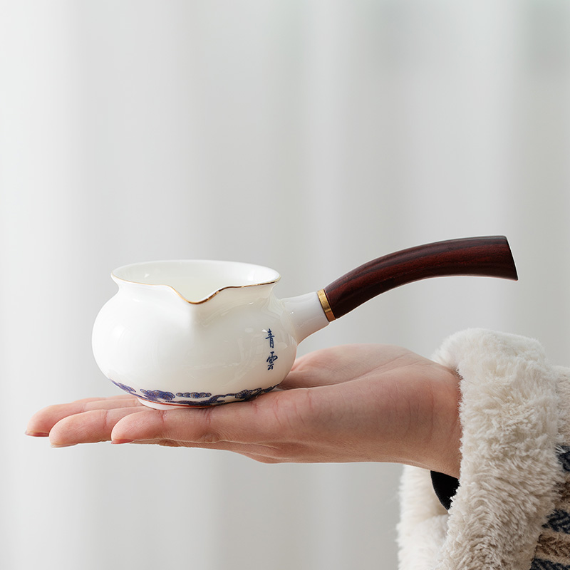 一品仟堂白瓷公道杯实木侧把大号匀杯陶瓷分茶器公平杯倒茶器茶海