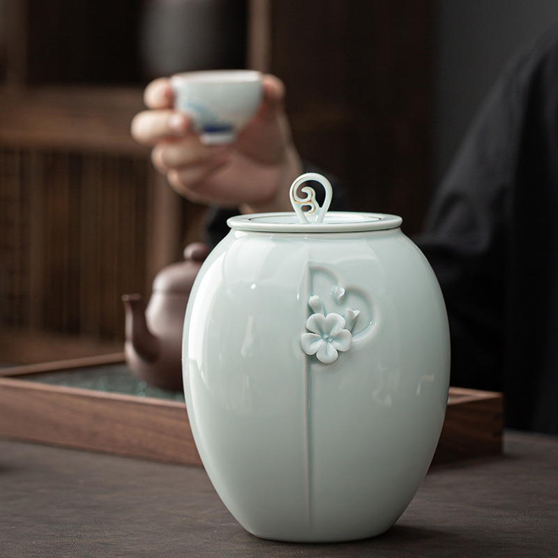 茶叶罐陶瓷密封大号空礼品盒包装青瓷描金手工捏花高档中式存茶罐