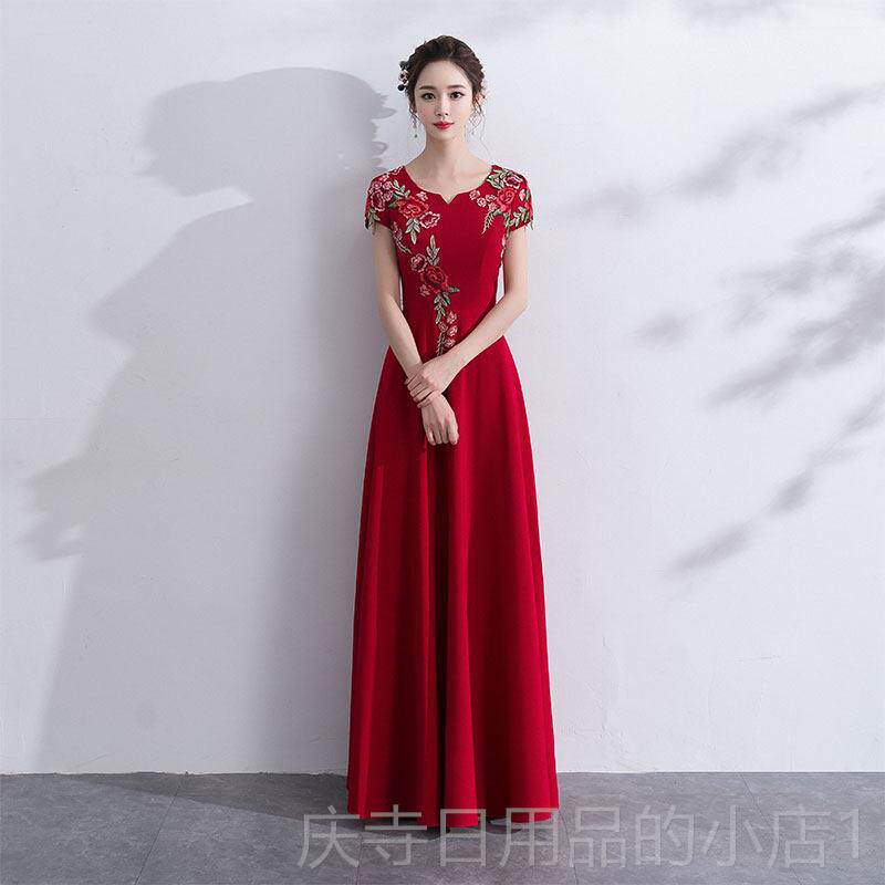高档表大合唱团演出古服女长裙筝新款红走秀旗袍舞蹈年会朗歌诵演