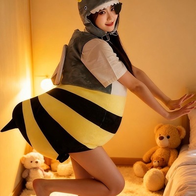 网红蜜蜂人偶小蜜蜂鲨鱼公仔服装