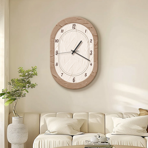 奶油侘寂风餐厅时钟挂墙高级感客厅艺术挂钟创意钟表餐桌墙面挂表