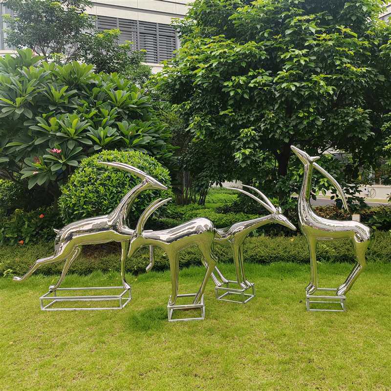 不锈钢鹿雕塑镜面不锈钢景观雕塑酒店售楼部摆件不锈钢鹿花园雕塑