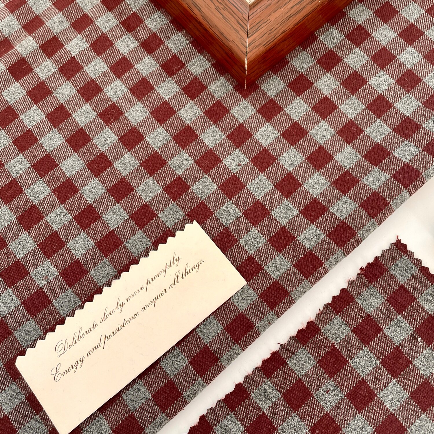 文艺复古棋盘格布艺面料 红灰撞色肌理 DIY发圈 软装手工装饰辅料