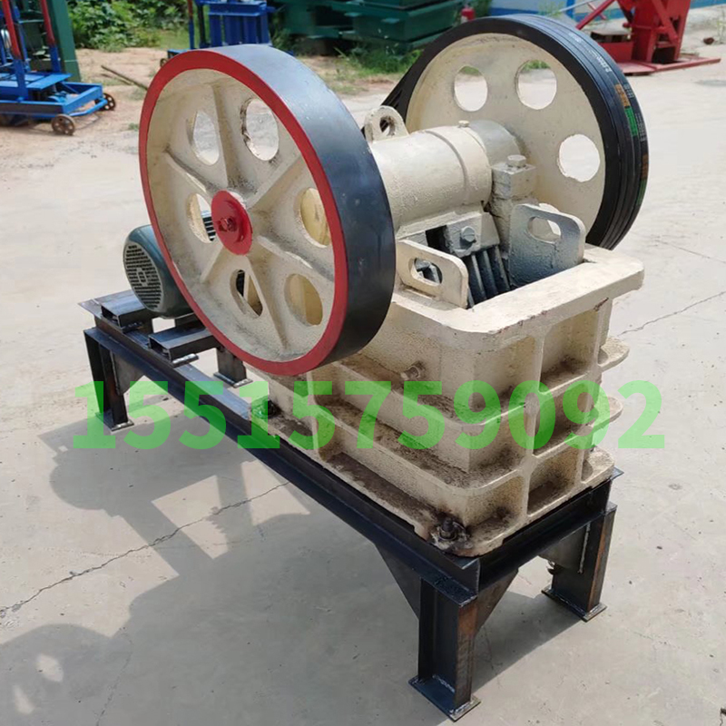 鹅卵石建筑垃圾花岗岩碎石机 中小型可移动柴油老虎口颚式破碎机