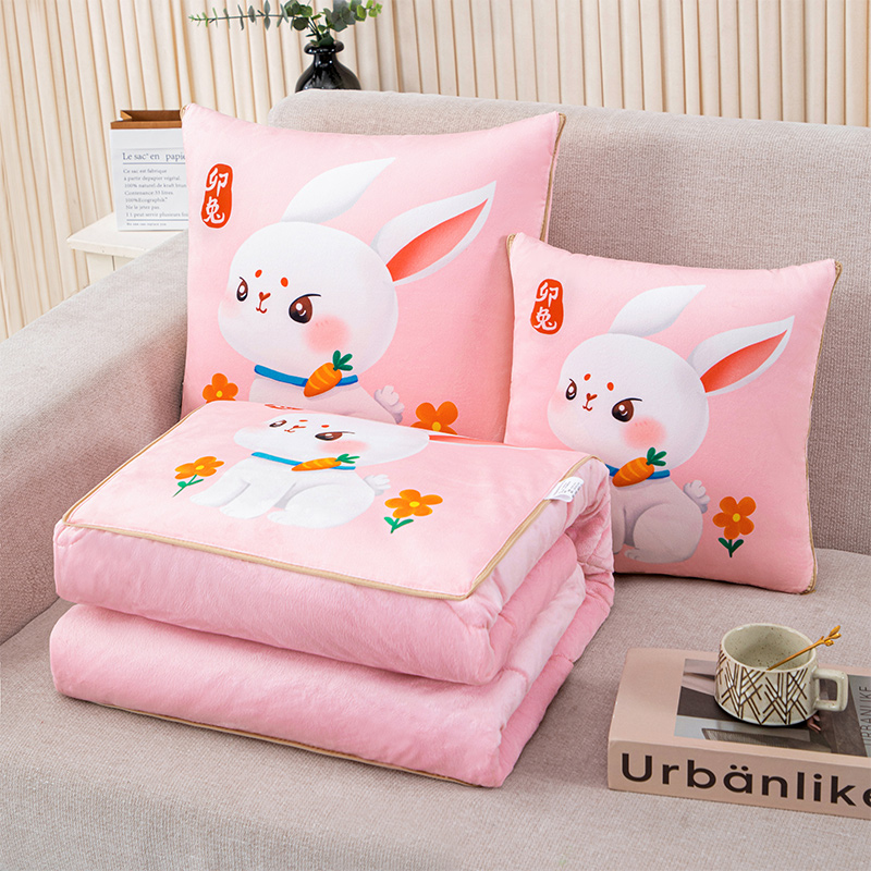 十二生肖两用抱枕被加厚水晶绒汽车靠垫二合一办公室沙发学校午睡