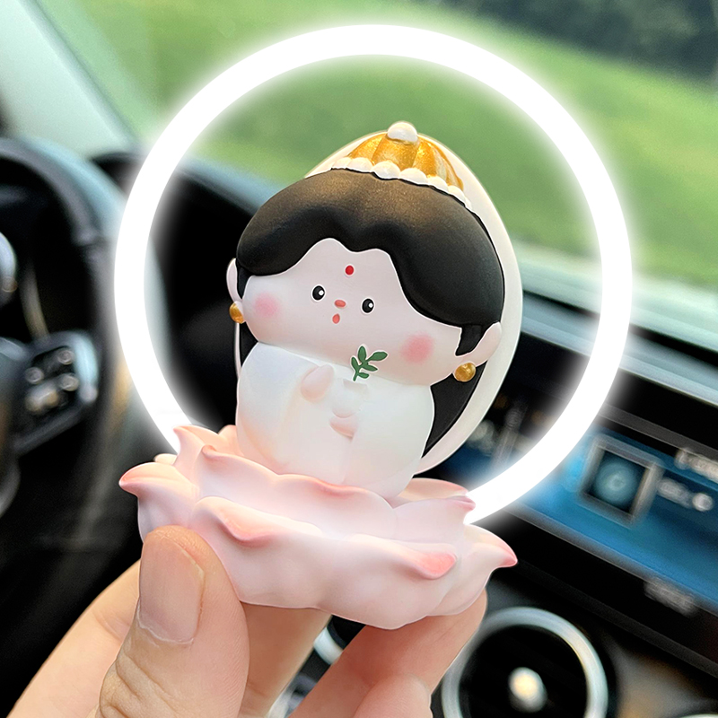 2023新款佛系小观音车内饰品摆件好运莲莲汽车中控台车载香薰装饰