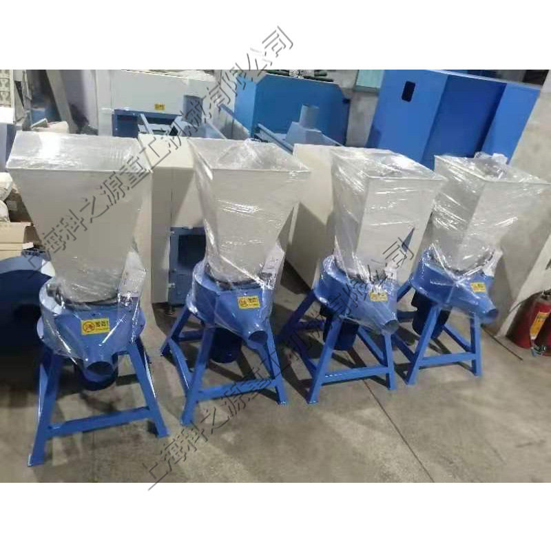 小型坐垫脚垫海绵填充粉碎机 乳胶海绵泡沫切粒机 海绵废料破碎机