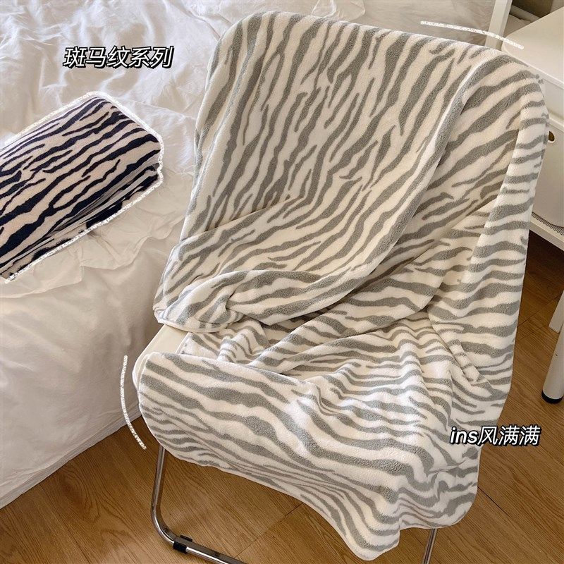 吸水珊瑚绒浴巾女冬季家用可爱洗澡大号毛巾可穿可裹两件套沐浴巾