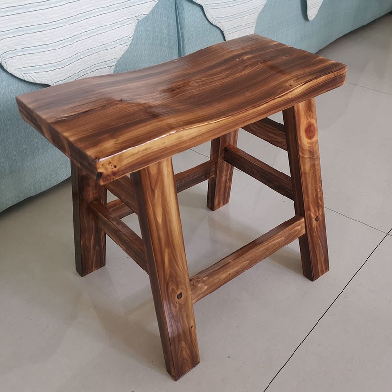 柏木板凳马鞍凳碳化色实木条凳榫卯凹面凳餐椅单人凳子