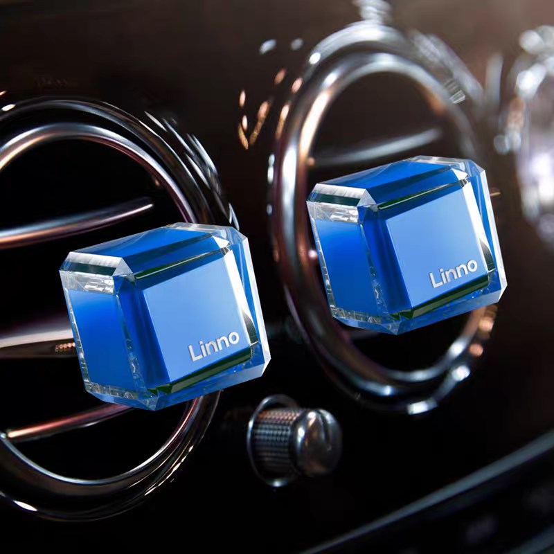 朗龙车载香水汽车用香薰空调出风口装饰品淡香氛车内固体香膏高级