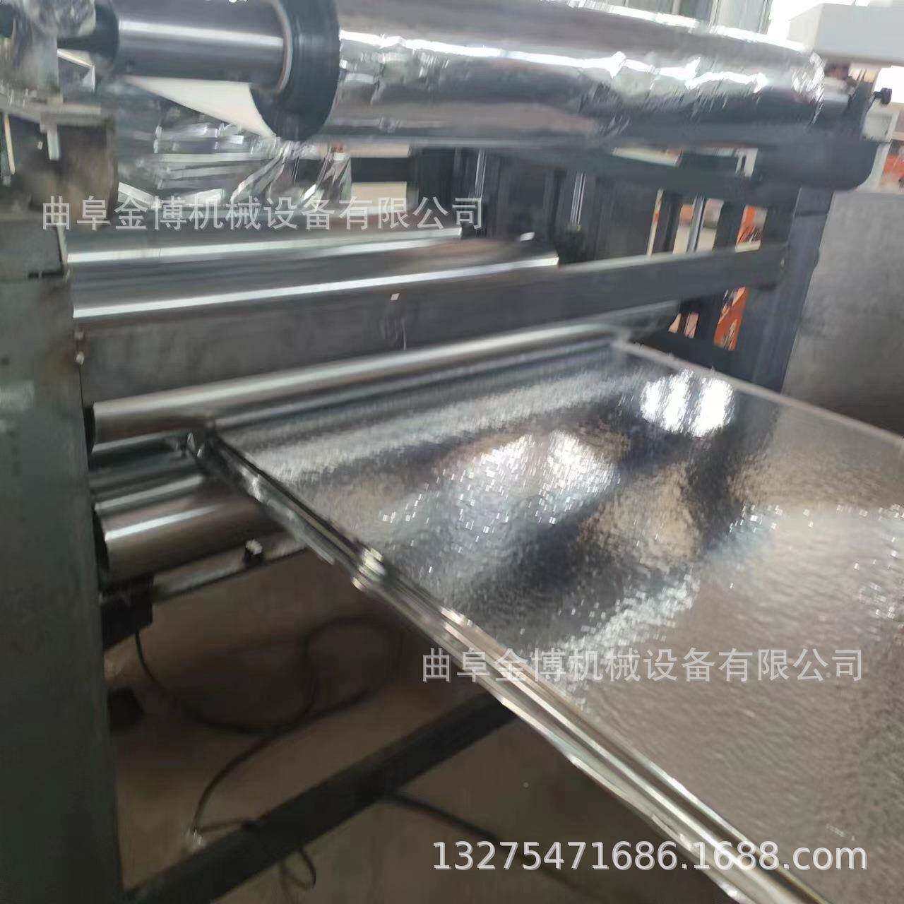 泡沫板双面覆铝箔纸自带背胶加热复合下辊热上同时加1320复合平整