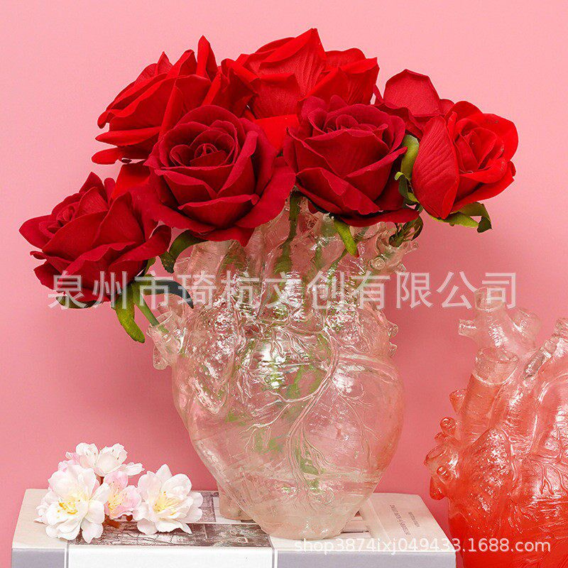 热销透明心脏花瓶创意客厅玄关卧室心形插花干花容器树脂装饰