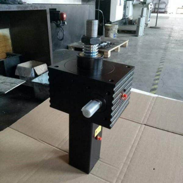 SJB螺旋升降机 减速电机 换向器 传动轴 联轴器 制动器 价格经济,鲜花速递/花卉仿真/绿植园艺,割草机/草坪机,淘宝优惠券,粉丝福利购,淘宝优惠卷