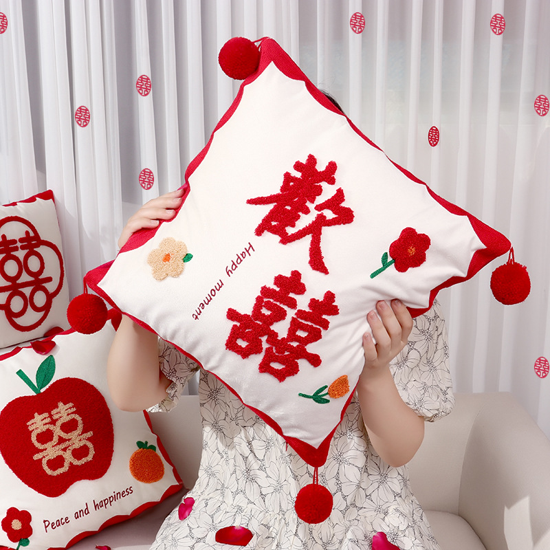 婚房布置装饰结婚喜字抱枕一对创意客厅沙发飘窗靠枕婚庆用品大全