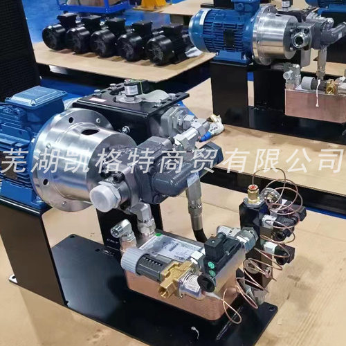供应新材料化工输送齿轮双向泵KF63BF7