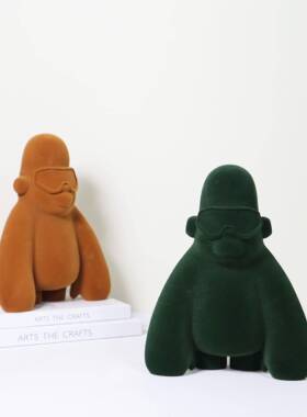 现代简约卡通树脂植绒猩物创意15131动摆件儿童猩房仔桌公面装饰