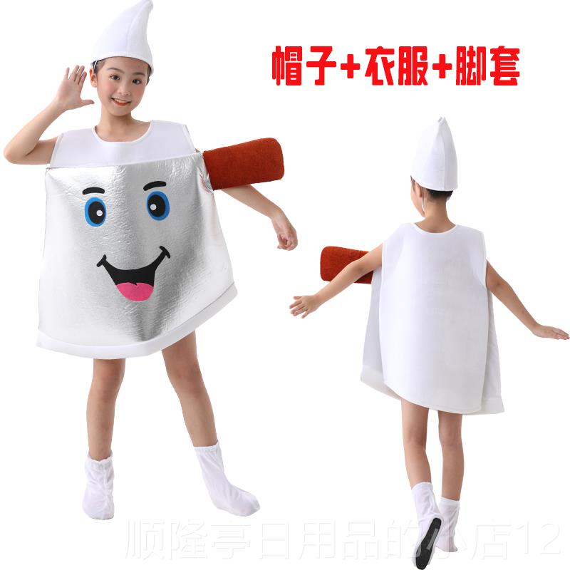 高档儿厨房里的童争论演出服幼园话剧表演头服黄馒菜刀土豆肥肉服