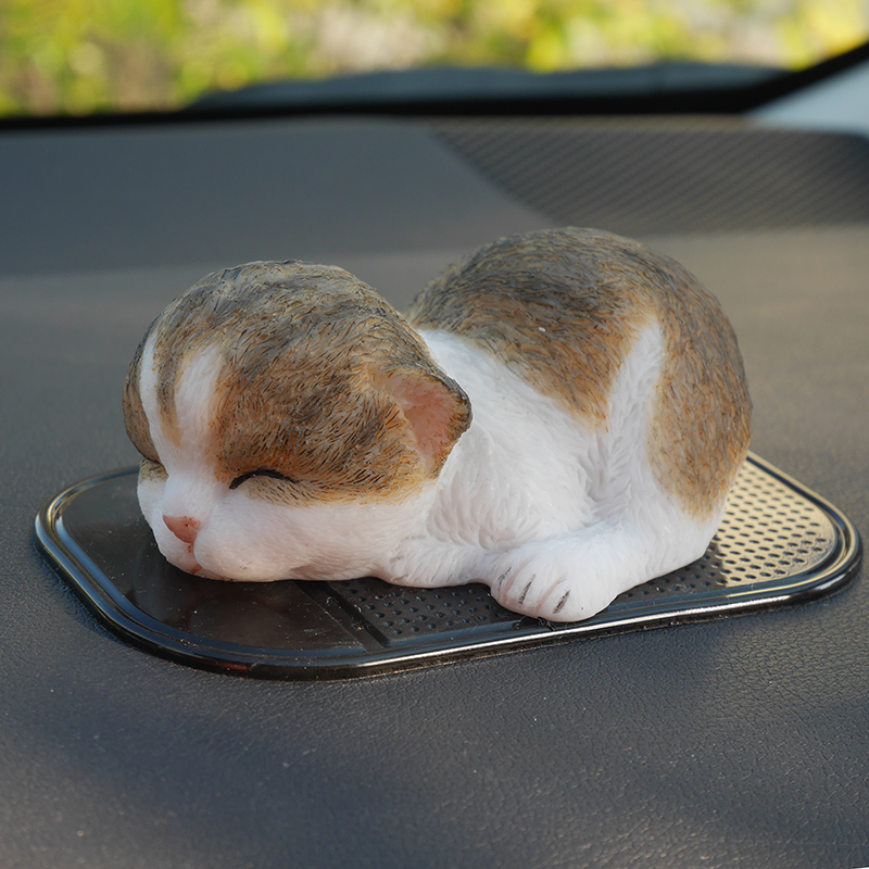 可爱动物汽车摆件树脂萌宠仿真睡狗创意玩偶公仔汽车内饰摆件桌面