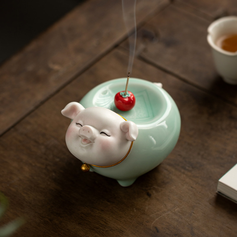 小猪摆件(诸事大吉)陶瓷可爱卡通猪线香插创意茶室桌面摆设工艺礼