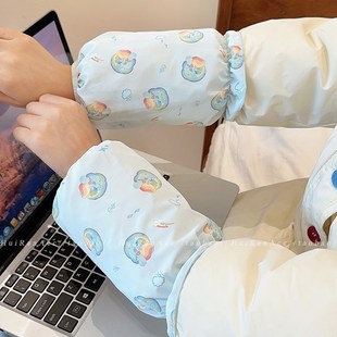 可爱卡通蓝色防水袖套女2025新款秋冬办公学习护袖口耐磨耐脏套袖