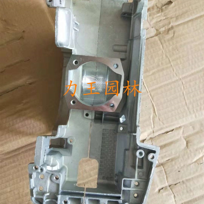 油锯配件通用半成品箱体总成气缸总成曲轴总成5258