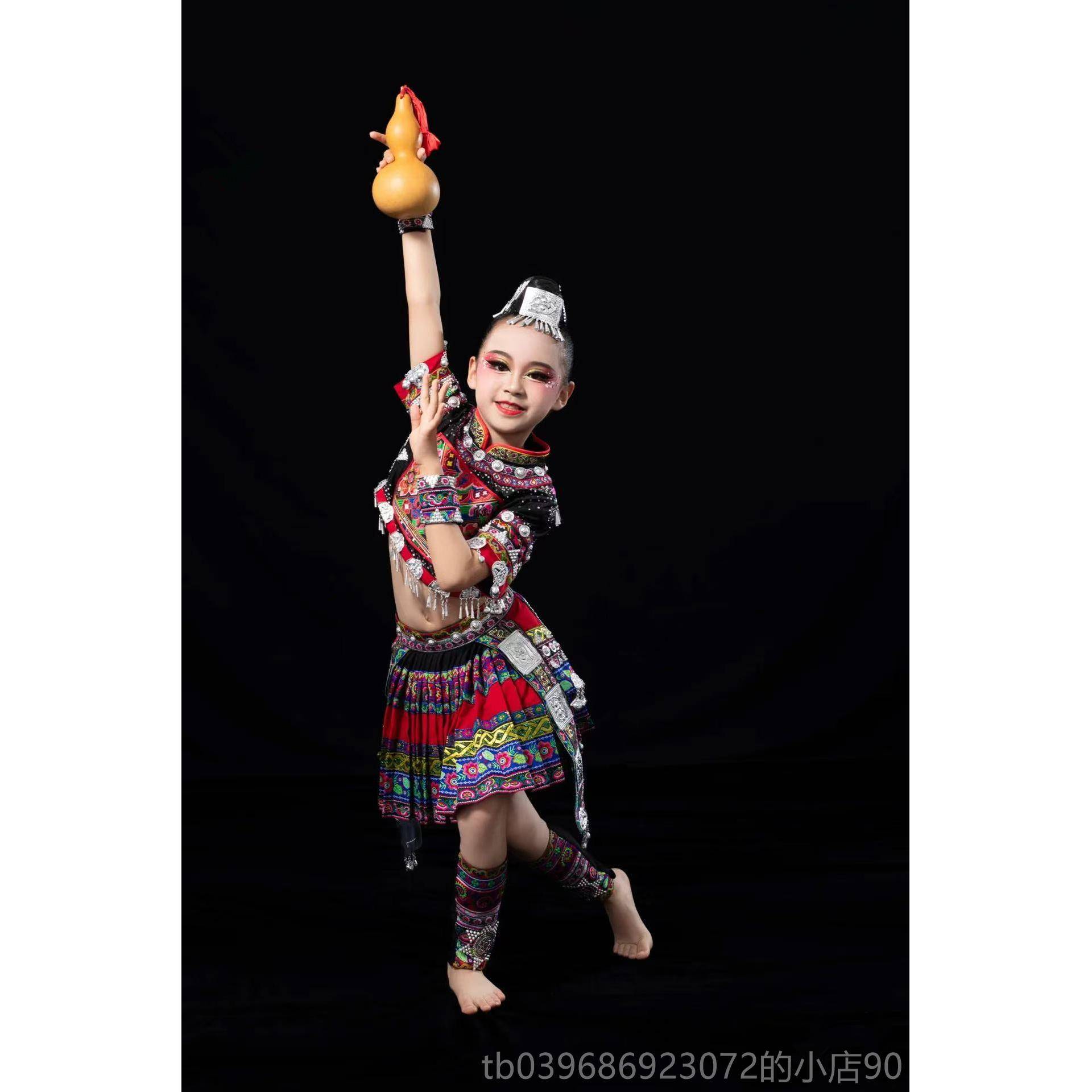 高档高端、定制酒女独舞服装、苗族舞蹈服装族土家族少数民表演服