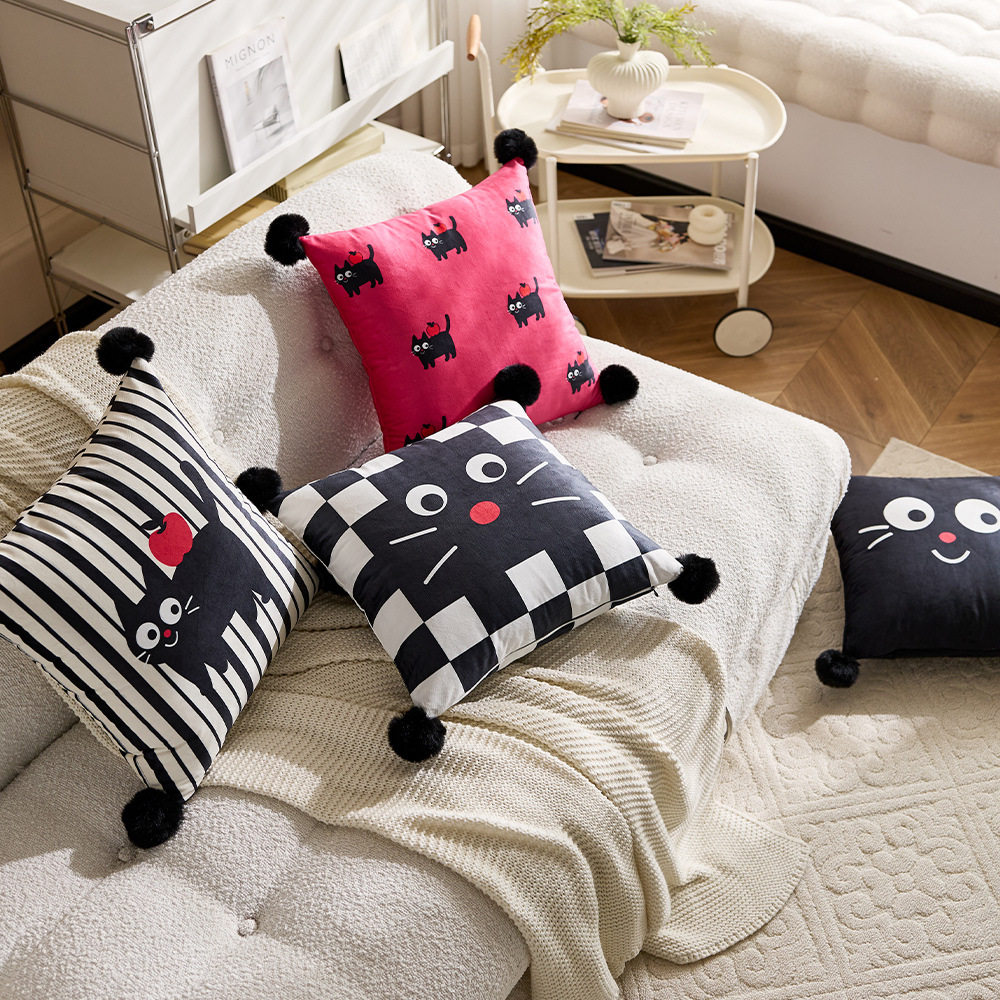 猫猫抱枕沙发客厅抱枕奶油风ins风卡通车载靠枕腰枕床头午睡靠垫