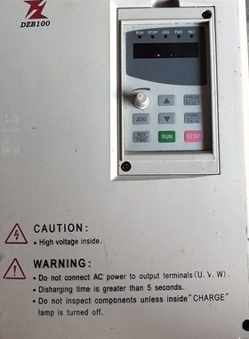 变频器DZB100PP0150L4A 实物拍摄。成色如图