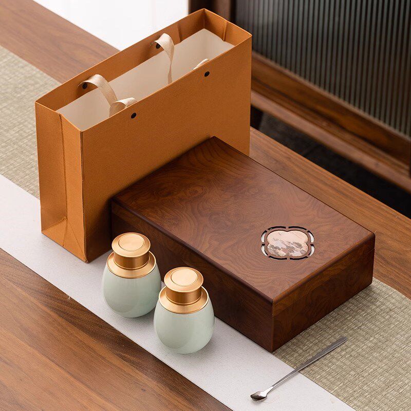 高档陶瓷合金盖小罐茶叶罐红金骏眉绿白龙井茶银针茶叶包装空礼盒