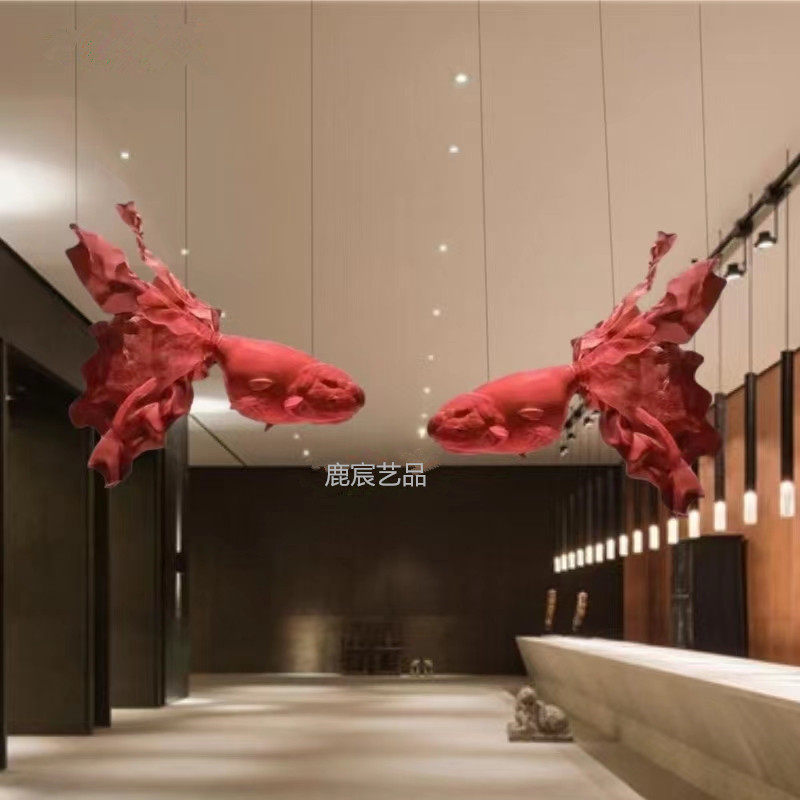 不锈钢抽象金鱼吊饰悬挂雕塑酒店大厅商场会展镂空鱼形挂件定制