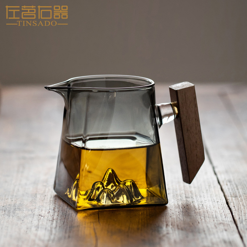 【新品】左茗右器 观山分茶器 烟灰玻璃公道杯 木把公杯方形茶海