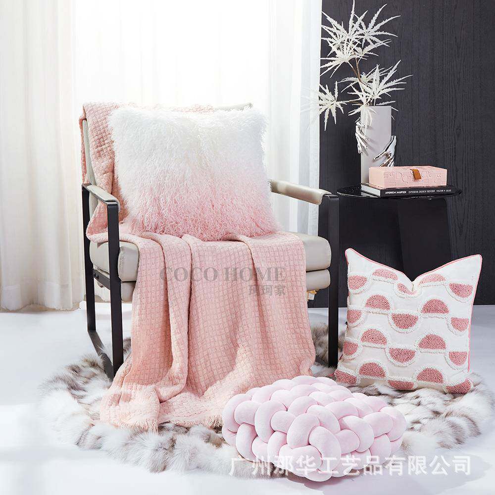 甜心粉色少女风抱枕被卧室搭配渐变色靠枕套搭配粉色毛毯少发靠枕