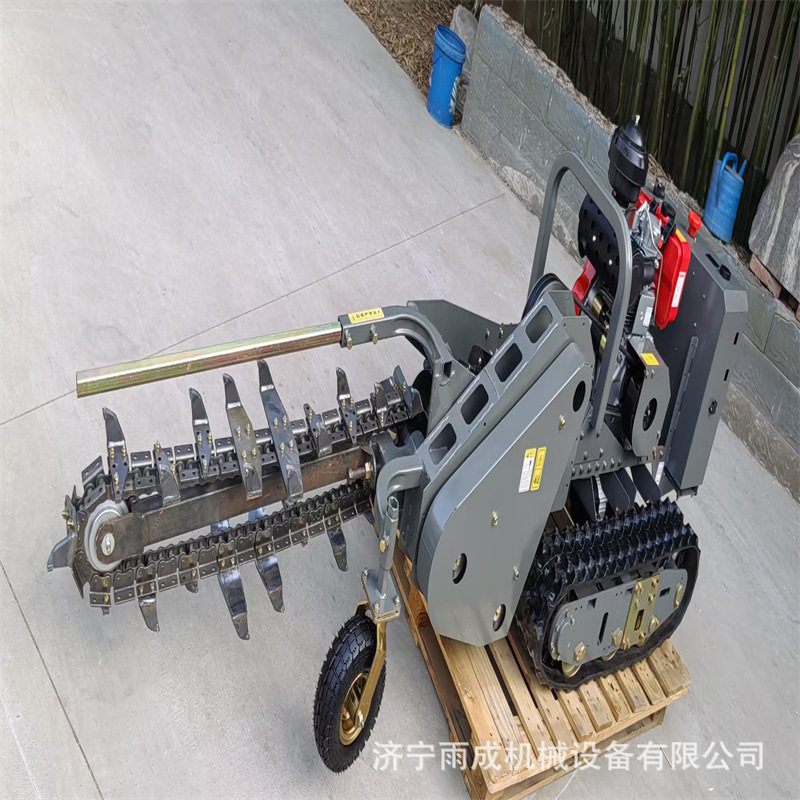履带式多功能开沟机果园施肥机小型大棚果园遥控管理施肥机现货