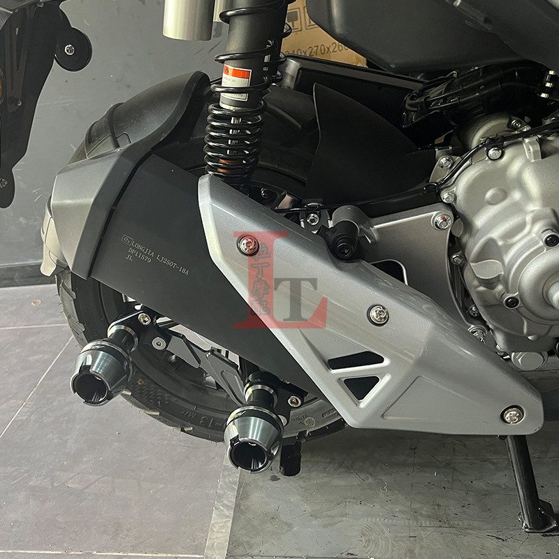 适用于龙嘉XDV250si XDV300i改装排气管防摔球后轮保护块铝合金柱