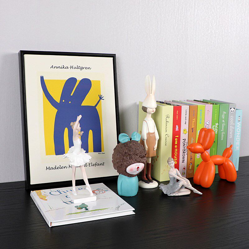 样板房儿童房书房书桌装饰品小摆件卡通芭蕾少女绘本假书挂画现代