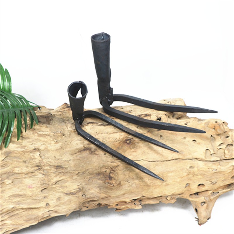 阳江锻打园林农用耙农具全钢挖土种地挖地翻地开垦松土二齿耙子钉