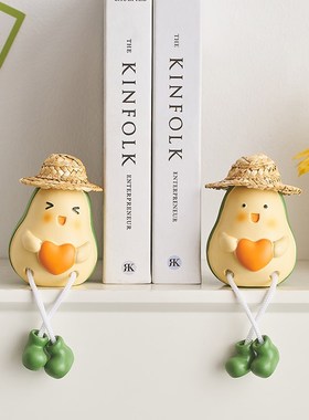 可爱治愈吊脚娃娃小摆件桌面客厅电视柜入户玄关洞洞板墙面装饰品