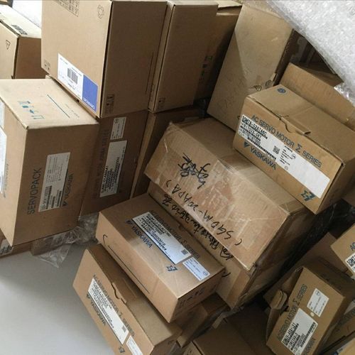 SGMJV-02ADA21 安川伺服电机 SGM7J-08A7C6S 欢迎咨询