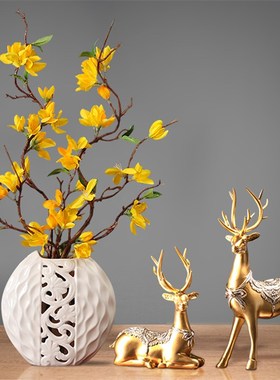 家里酒柜隔断茶几装饰创意小摆件简约现代家居客厅房间装饰艺术品