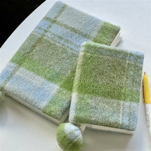 SodaFantasy格纹毛呢小众书衣笔记本毛尾巴手账本2024日记女孩