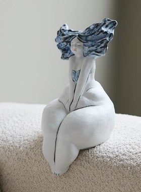 手工抽象人物海边蓝色女孩陶瓷雕塑柜子创意艺术装饰品工艺品摆件