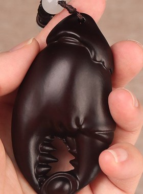 木雕蟹爪柄件,男玩木制手钳子,手玩铜富钉