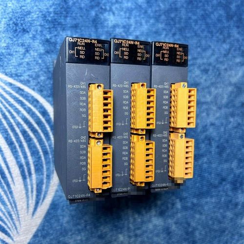 QJ71C24N-R4 plc通讯模块 实物拍