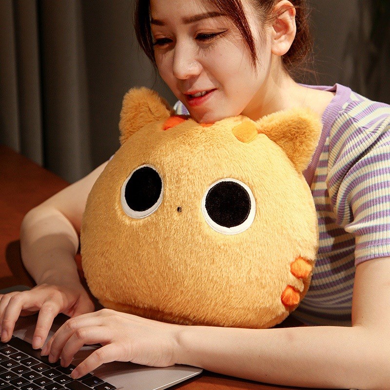 可爱大黑煤球抱枕室内沙发卧室靠垫软包宿舍黄灰猫咪毛绒公仔