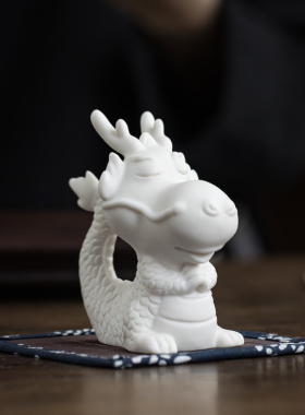 创意卡通白瓷生肖龙小摆件招财吉祥物家居茶桌桌面装饰车载工艺品