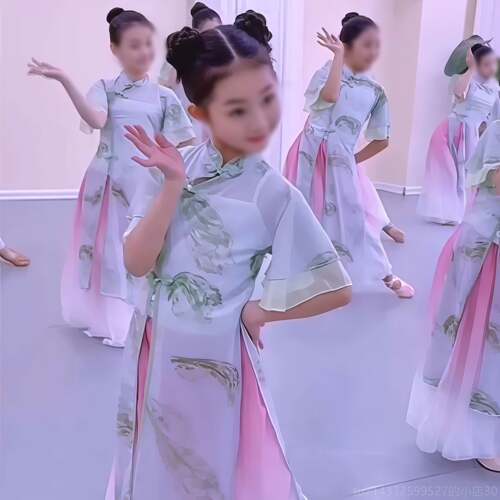 高档新款六一表演服儿童古出典舞冠舞玉蹈服旗服袍演女童扇子舞中