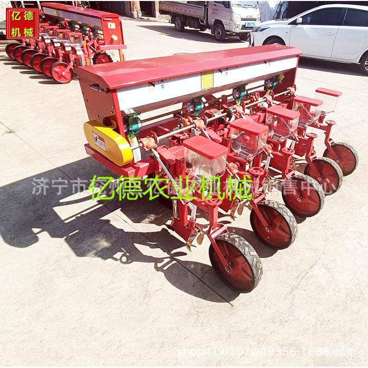 6行新款四轮车配套多用蔬菜精播机谷子高梁大豆机油菜施肥精播机