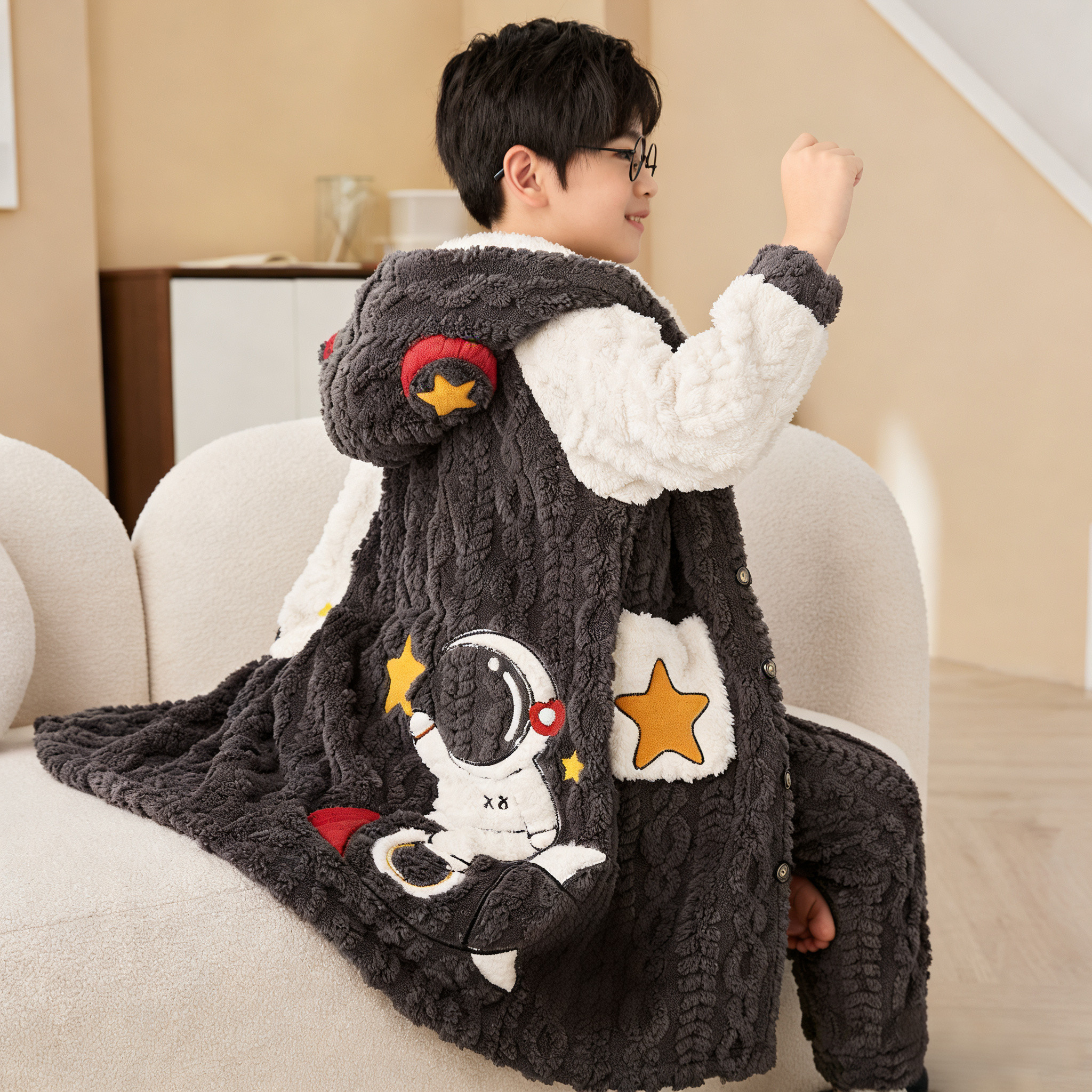 新款男童法兰绒睡衣秋冬长款套装睡袍珊瑚绒儿童睡衣中大童家居服